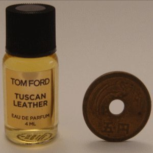 Tom Ford Private Blend 'Tuscan Leather' （トムフォード プライベートブレンド トスカン レザー） 4ml EDP ミニボトル （手詰めサンプル）