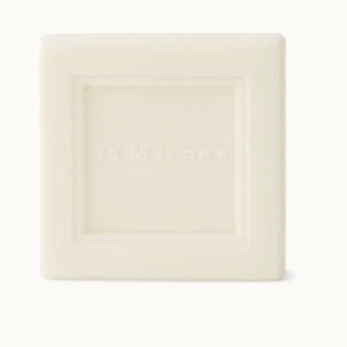 白い四角の石鹸